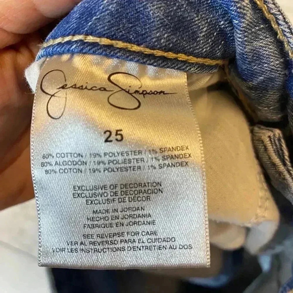 Jessica Simpson Shorts - Picture 4 of 4